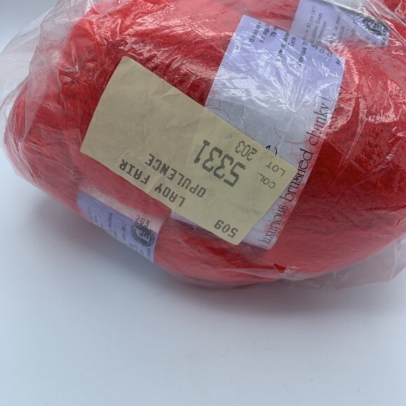 Eaton Lady Fair Opulence Yarn Lot 8 Skeins Luxurious Brushed Chunky Red - Picture 5 of 5